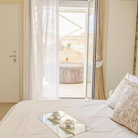 Apulialux Little Jem W Jacuzzi / 180 Steps From Sea Villa Polignano a Mare Exterior photo