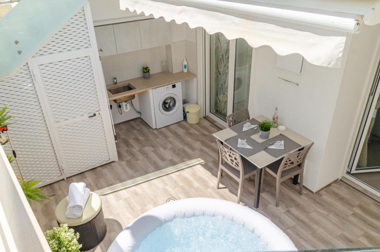Apulialux Little Jem W Jacuzzi / 180 Steps From Sea Villa Polignano a Mare Exterior photo